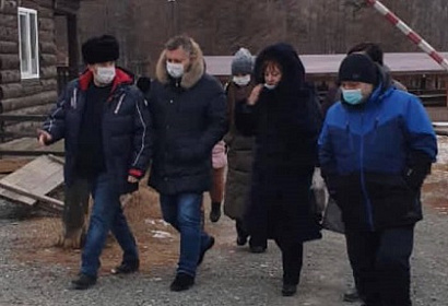 Галина Кудрявцева посетила Большое Голоустное, где при пожаре сгорела школа
